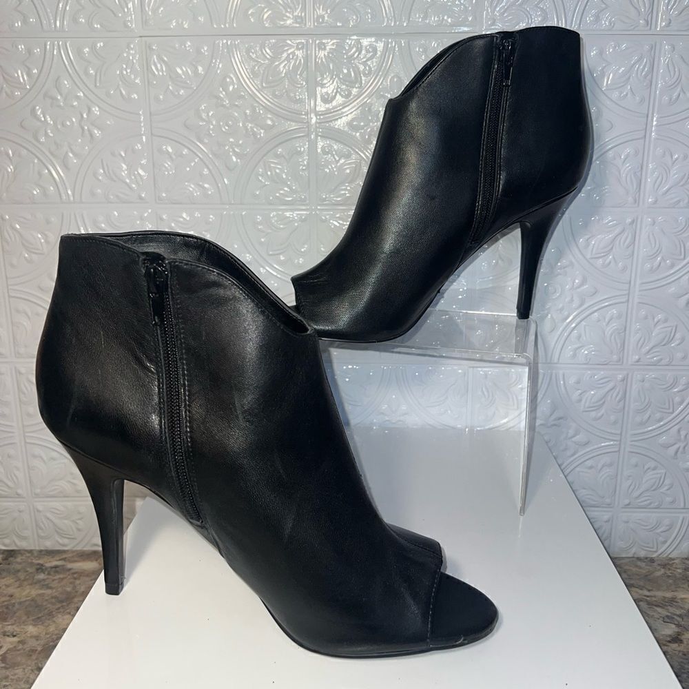 NWOB Nine West Arielle Peep Toe Heels - Picture 2 of 5